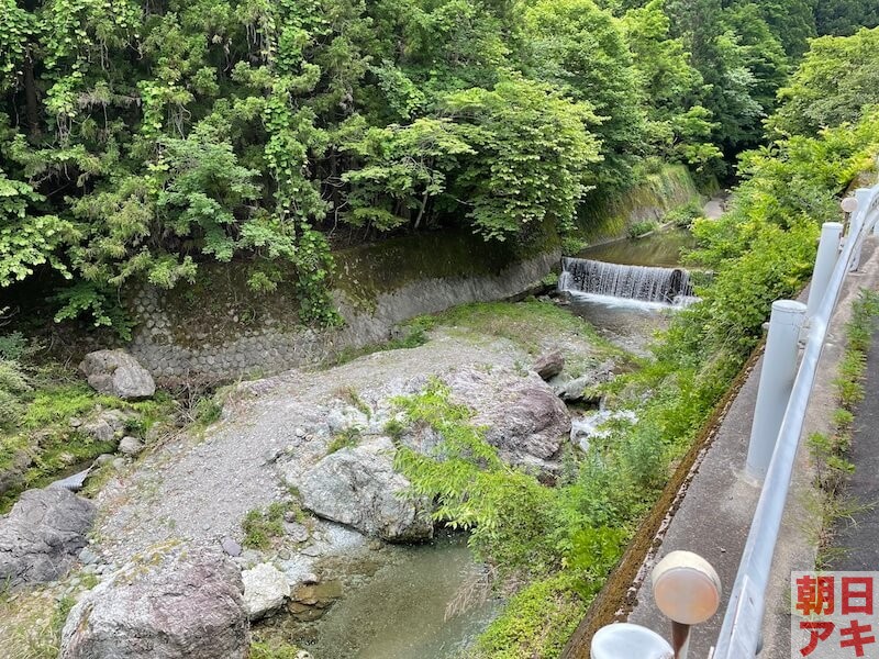 渓流釣り　テンカラ